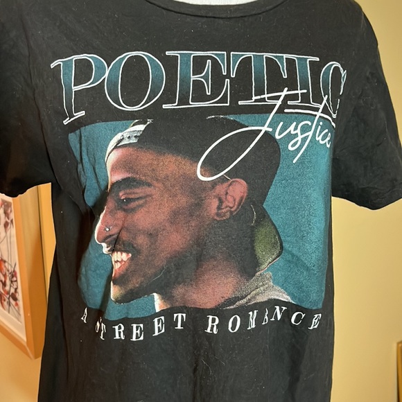 Vintage POETIC JUSTICE A Street Romance
Size Large Tee Shirt WillTees USA
Tupac - Picture 9 of 11